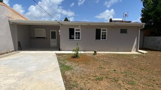 Maison à louer, 75m², Le Lamentin