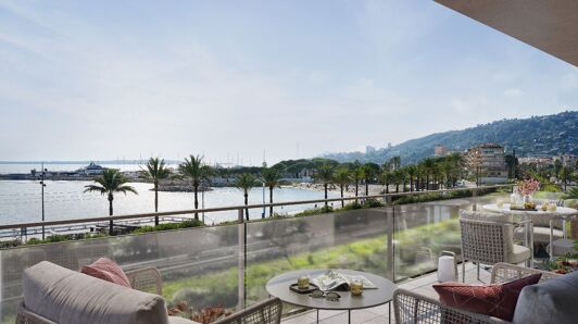 Appartement à vendre                 à Vallauris                 - Golfe Juan