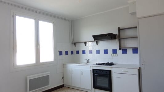 Appartement à louer à Ruoms vignette-13