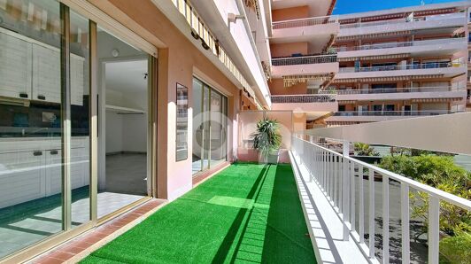 Appartement à vendre à Antibes - Juan-les-Pins