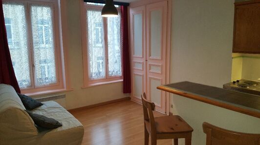 Appartement à louer à Lille - République - Beaux-Arts vignette-2