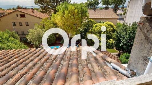Appartement à vendre, 70m², Cuers