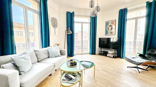 Appartement à vendre                 à Cannes                 - Petit Juas