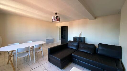 Appartement à louer à Castres - Centre-ville - Ecusson