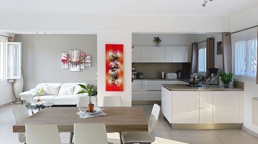 Maison à vendre                 à Antibes                 - Les Semboules