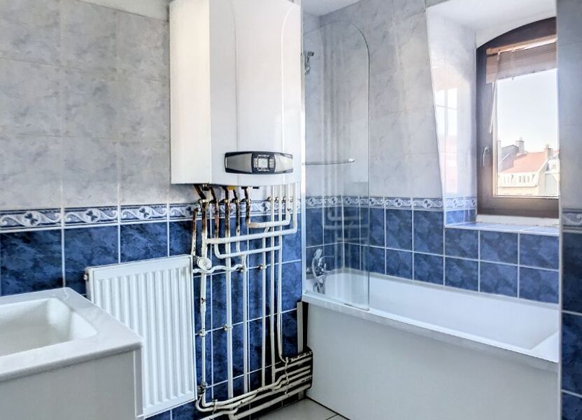 Appartement a louer - 4 pièce(s) - 107.24 m2 - Surfyn