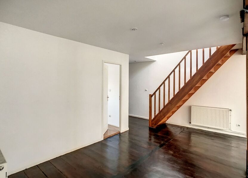 Appartement a louer - 4 pièce(s) - 107.24 m2 - Surfyn