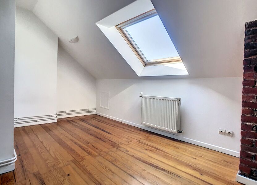 Appartement a louer - 4 pièce(s) - 107.24 m2 - Surfyn