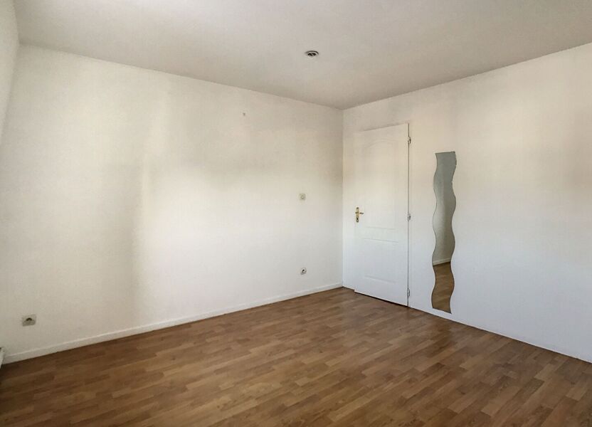 Appartement a louer - 4 pièce(s) - 107.24 m2 - Surfyn