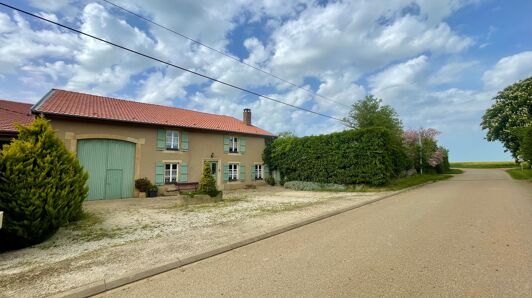 Maison à vendre à Rezonville