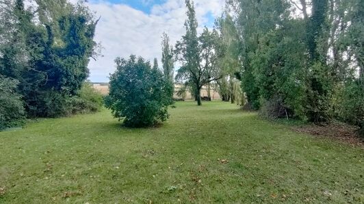 Terrain à vendre à Jouy-le-Châtel