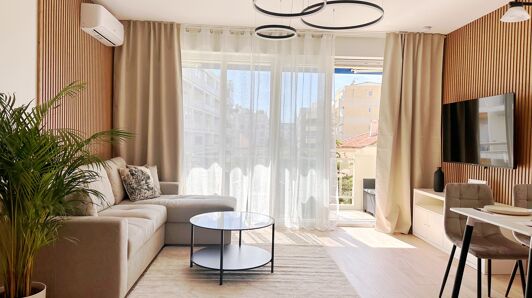 Appartement à vendre                 à Cannes                 - Pointe Croisette