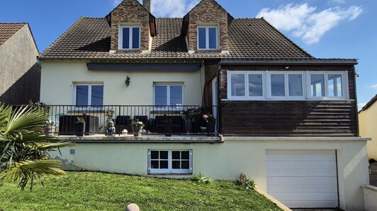 Maison à vendre à Jouy-le-Châtel