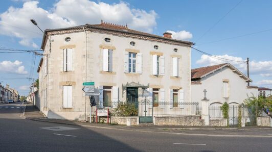 Maison à vendre à Roquefort
