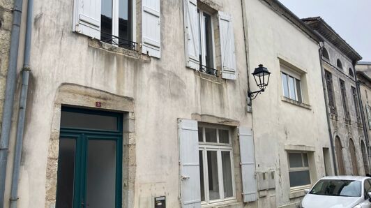 Maison à vendre à Roquefort