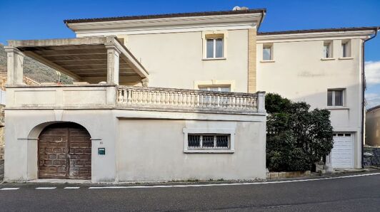 Maison à vendre à Saint-Georges-les-Bains vignette-1