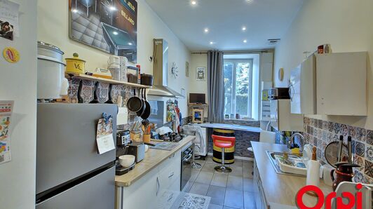 Appartement à vendre à Les Éparres vignette-1