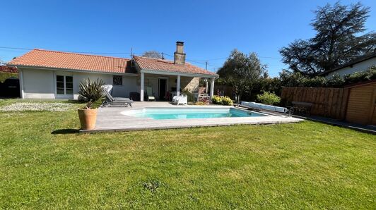 Maison à vendre à Saint-Loubès