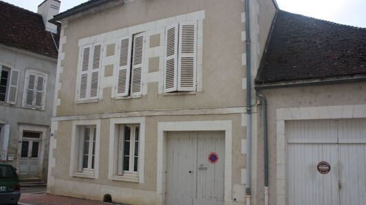 Maison à vendre à Saint-Bris-le-Vineux