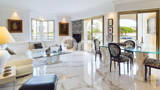 Appartement à vendre                 à Mandelieu-la-Napoule                 - Cannes Marina