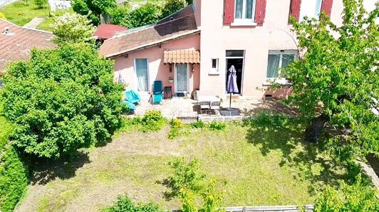 Maison à vendre à Saint-Pierre-la-Palud